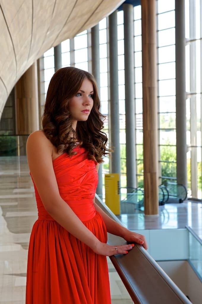 Alkalmi ruha teljes megjelenése